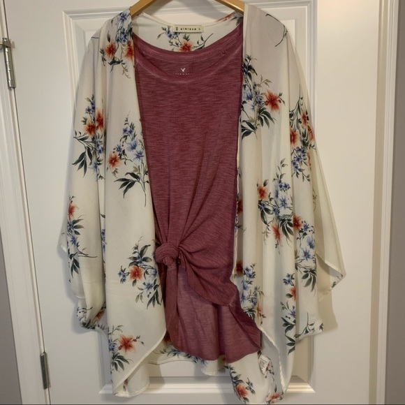 White Floral Kimono - Picture 2 of 6